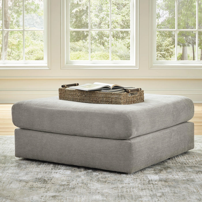Avaliyah Oversized Accent Ottoman