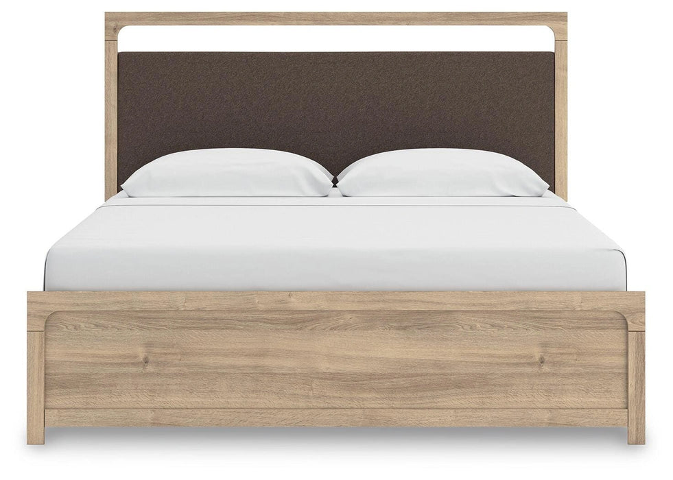 Kinlanni Upholstered Bed
