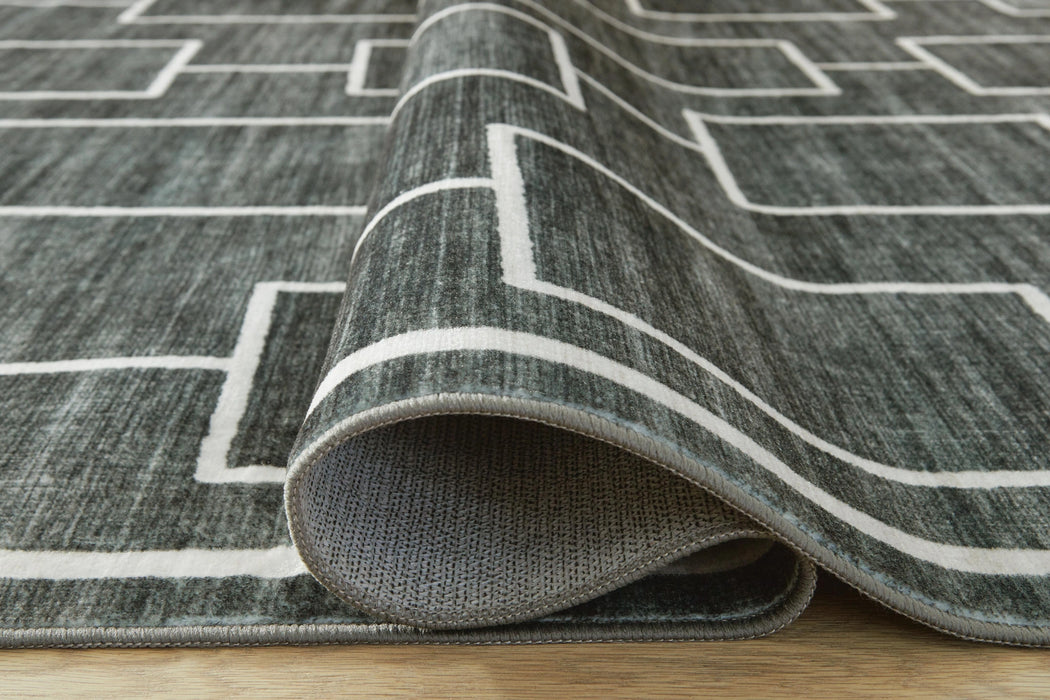 Elderland Washable 5' x 7' Area Rug