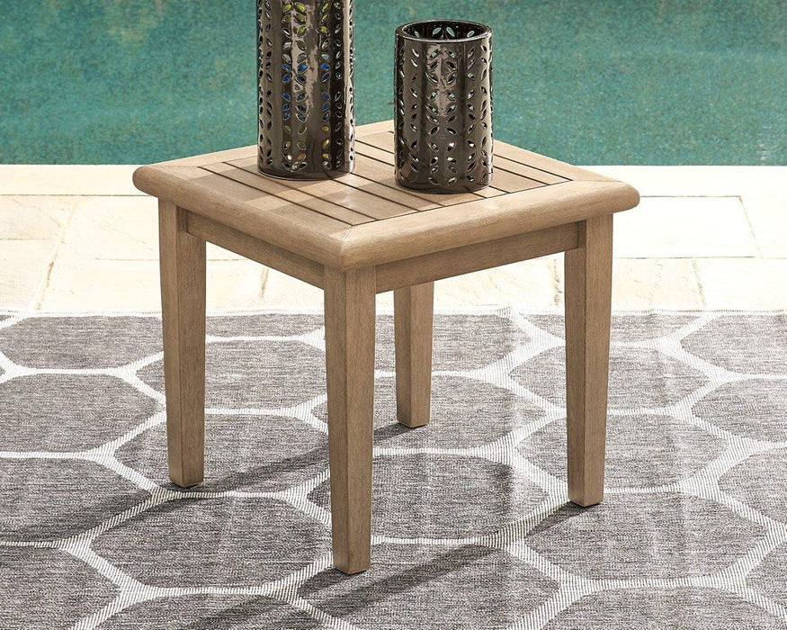 Gerianne End Table