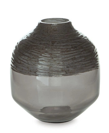 Harpwick Vase