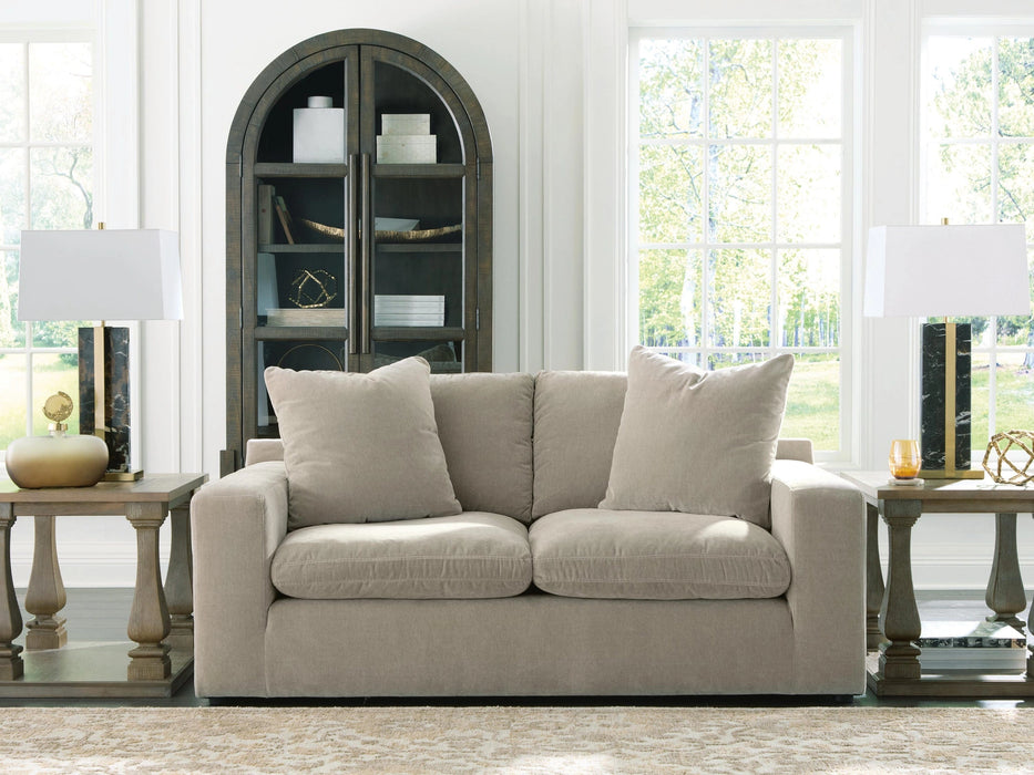 Maxton Heights Loveseat